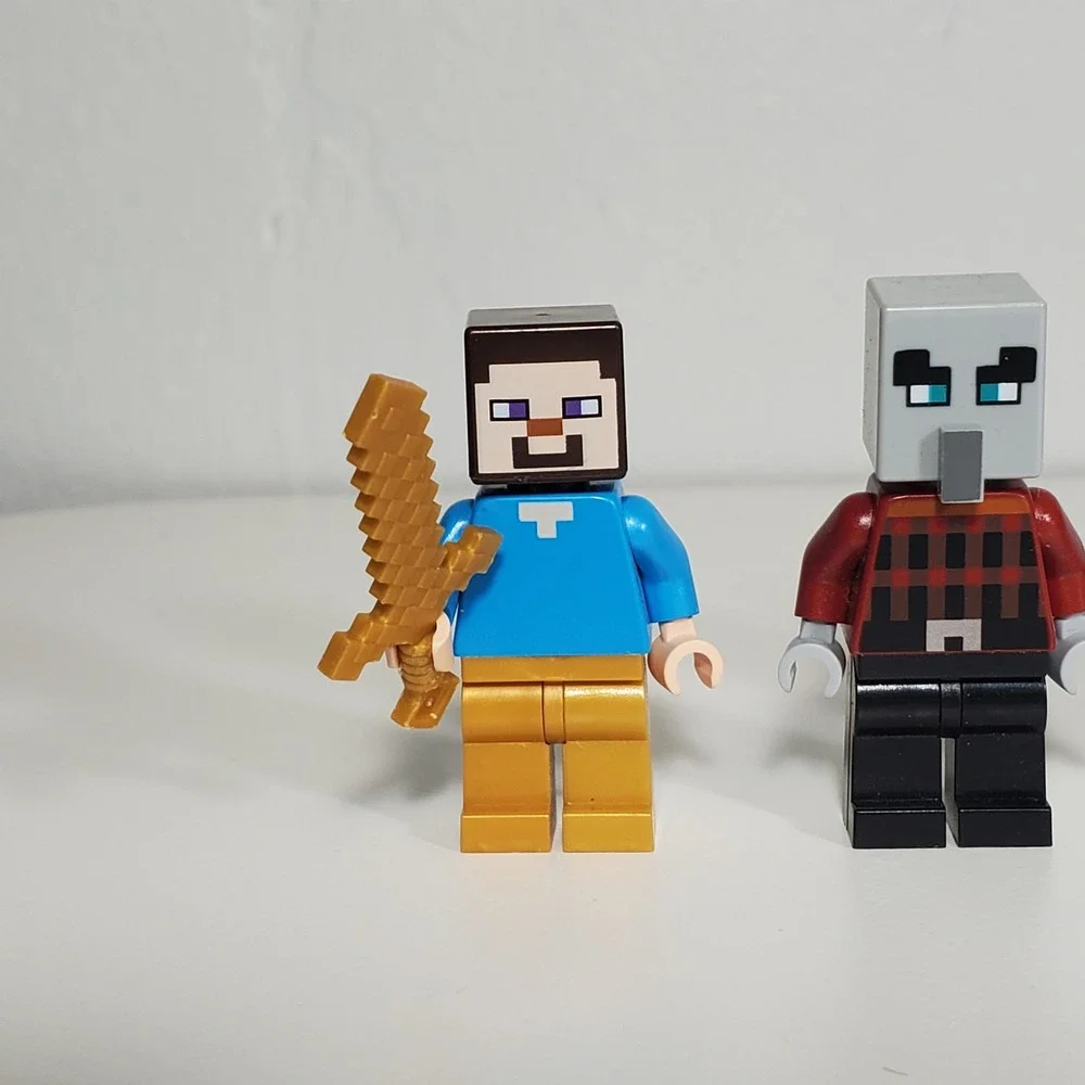Lego Minecraft Minifigures Lot 6 Figures Steve Alex Skeleton Creeper Pillager